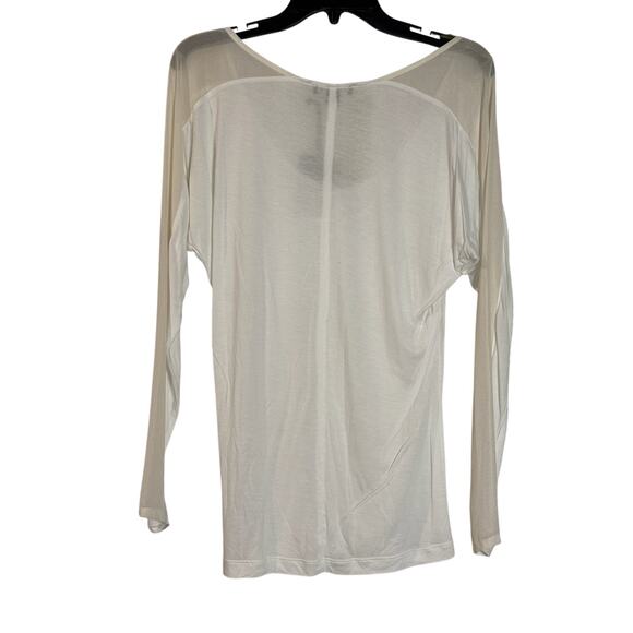NWT New Trouve White Scoop Neck Sheer Sleeve Top Basic Viscose - Picture 3 of 11